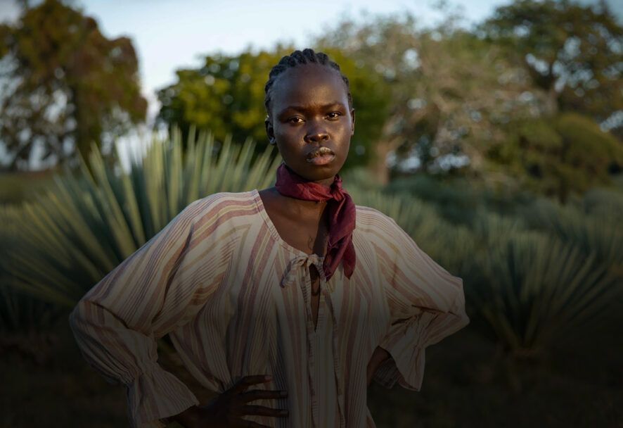 The Nomad Who Weaves Worlds